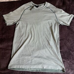 COPY - Lululemon Men’s Workout Shirt